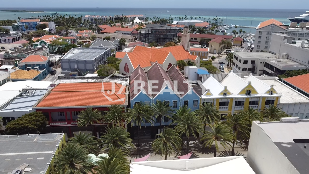 commercial building, on a full ownership property land of 514 m2, situated at Caya G.F. (Betico) Croes in Aruba